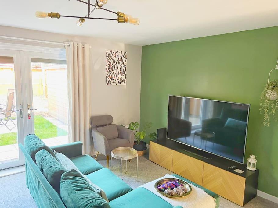 뉴캐슬어폰타인 Comfy Modern 3Br Semi Detached 400Mb Wifi Free Double Parking 빌라 외부 사진